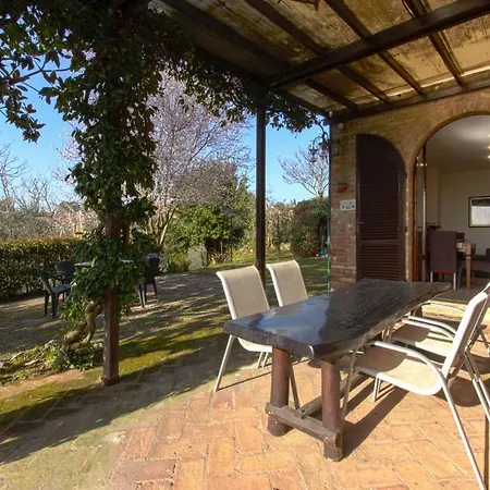 Apartment Il Giardino Del Giuggiolo *